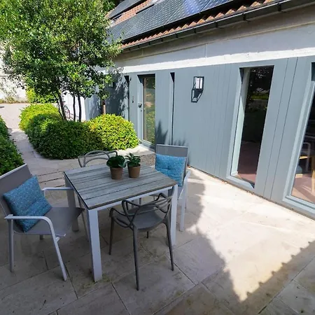 Vakantiehuis Luxurious With Private Parking Brugge